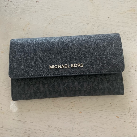 Michael Kors Handbags - Michael Kors Large Trifold Wallet Black NWOT
